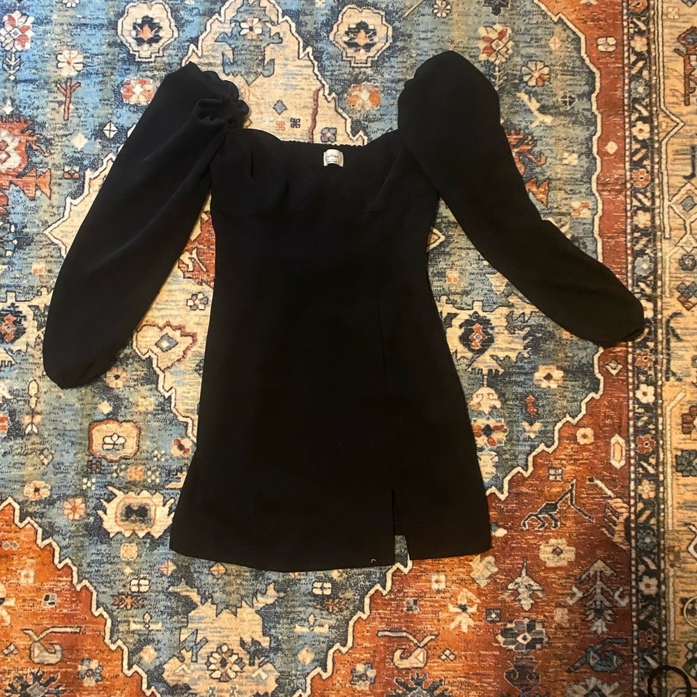 The Perfect Wilfred Little Black Dress 🖤🖤🖤